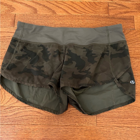 lululemon athletica Pants - Camo Lululemon Shorts